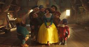 Here’s Your First Look at Rachel Zegler as Snow White — and 7 CGI Dwarfs
