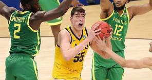 Luka Garza scores 36 points in his final college game