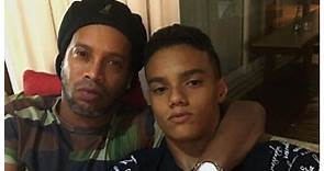 El hijo de Ronaldinho debuta en un amistoso con el juvenil
