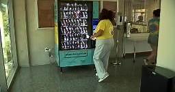 Universidad en San Diego instala máquinas expendedoras de pruebas de covid-19