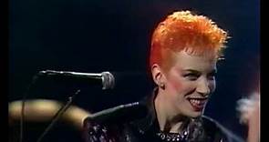 Eurythmics - Sweet Dreams (Are Made of This) LIVE 1984