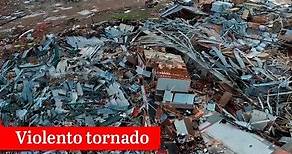 Un tornado y varias tormentas azotaron el estado de Misisipi en Estados Unidos. Por el momento, se registran 23 personas muertas, cuatro desaparecidas y decenas de heridos. Las operaciones de búsqueda y rescate siguen en marcha en los condados de Sharkey y Humphreys. Lee más sobre esta noticia en ELESPECTADOR.COM #ElEspectador #Tormentas #Miisisipi | El Espectador