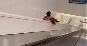 【瀡滑梯】網傳有人疑在南昌站玩「飛躍道」　港鐵：不清楚拍攝時間已報警 - 香港經濟日報 - TOPick - 新聞 - 社會