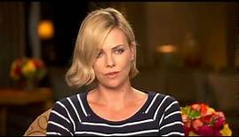Young Adult - Charlize Theron (Mavis Gary) über Collette Wolfe (Interview)