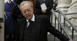 Sir David Frost, broadcaster and writer, dies at 74