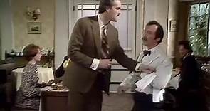 Fawlty Towers. S1/E1. 'A Touch Of Class' John Cleese • Prunella Scales • Andrew Sachs - video Dailymotion