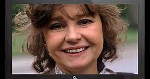 Prunella Scales: Calling All True Fans: Don't Miss Out on These Surprising Insider Facts!