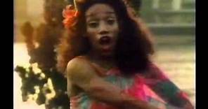 SISTER SLEDGE - WE ARE FAMILY (1979) OFFICIAL VIDEO