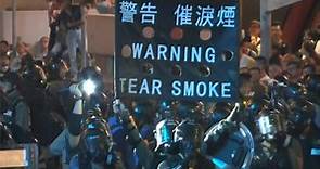 反送中／香港旺角遊行12萬人響應 鎮暴警察催淚彈強制驅離