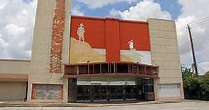 City sells El Capitan Theater for $4.6 million