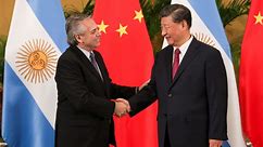 Alberto Fernández se reúne con Xi Jinping tras episodio de hipotensión y mareos