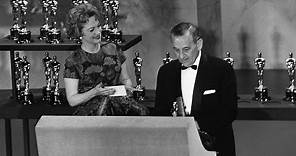 Hugh Griffith Wins Supporting Actor: 1960 Oscars