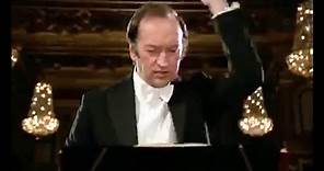 Mozart Symphony # 31 in D major; (PARIS) - Harnoncourt / Vienna Philharmonic