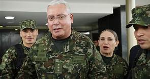 Veteranos de la fuerza pública rechazaron ataque verbal al general Helder Giraldo por parte de un mayor en el aeropuerto El Dorado