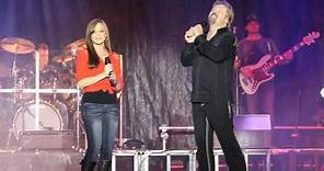 Travis Tritt Sings with his daughter at the North GA Fair