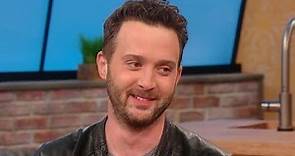 Eddie Kaye Thomas Keeps Personal Life 'Personal'; Everything We Know About Him, His Parents, Dating