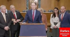 Ron Wyden Unveils Major Reforms To FISA Section 702