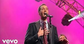 Ernie Haase & Signature Sound - Between the Cross and Heaven [Live]