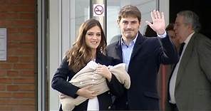 Sara Carbonero e Iker Casillas presentan a su hijo Martín tras recibir el alta