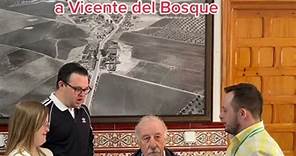 Con Vicente del Bosque y a su hijo Álvaro ⚽️💙💛✨