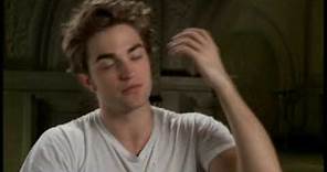 Robert Pattinson: "The Twilight Saga: New Moon" Interview On Set