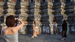 Chinese tourists get VIP welcome as Thai visa waiver scheme begins