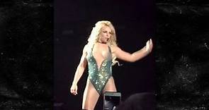 Britney Spears Has Vegas Nip Slip (VIDEO)