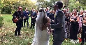 Alan Doyle surprises couple who invited him to play their wedding