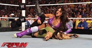 Kaitlyn vs. Layla: Raw, August 5, 2013