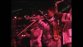 Earth Wind & Fire - System of Survival • Get Away [Live in Japan 1990]