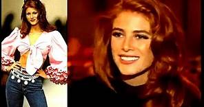 Supermodel Angie Everhart ⭐ Interview (1992)