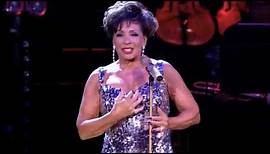Shirley Bassey - I'm still Here (2009 Electric Proms)