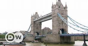 Blick auf die Londoner Tower Bridge | DW Deutsch