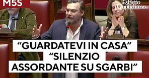 M5S contro Sangiuliano, Ricciardi: "Guardatevi in casa". Caso: "Silenzio assordante su Sgarbi"