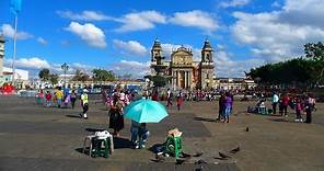 walking in Guatemala city (Guatemala)
