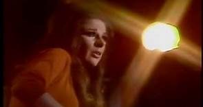 Bobbie Gentry sings 'Ode To Billie Joe' live on the Andy Williams Show 1971