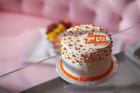 'I do' Wedding Cakes by SweetCupcakes Cakey