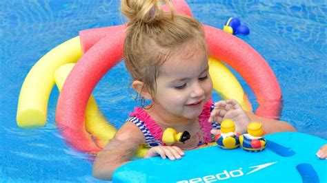 'Les Petits Dauphins' Swimming lessons for babies and kids