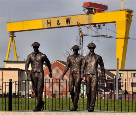 'Titanic Yardsmen' sculpture
