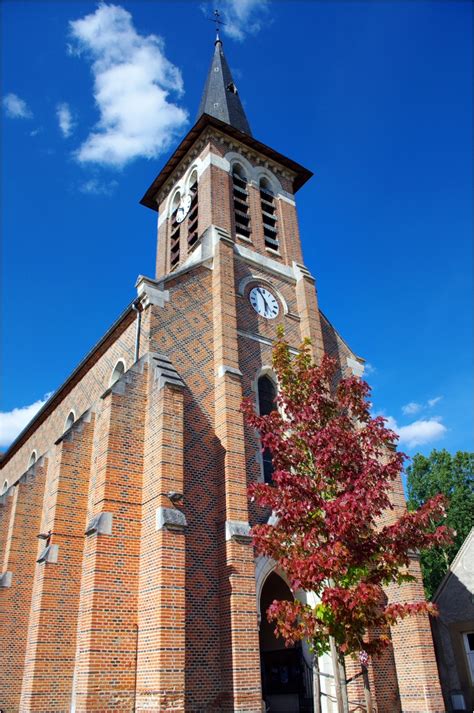 ÉGLISE à Neuilly-le-Réal