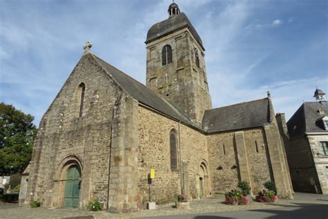 église à Val-Couesnon
