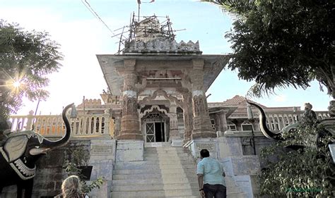 खोखुन्डा मंदिर