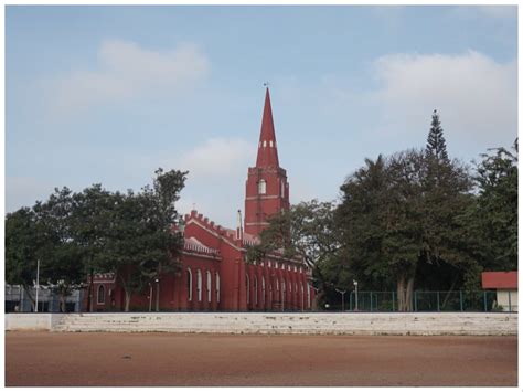 संत स्तानिसलाश कैथलिक चर्च बाईरडीह, सोनजोरी रायगढ।