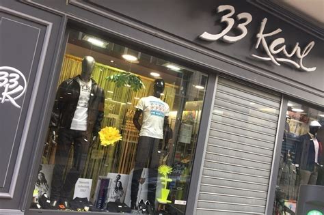 33 Karl à Troyes