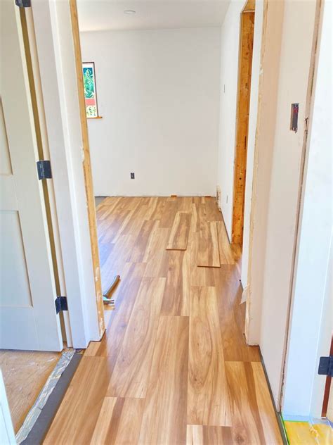 5 Flooring Choices Designers Completely Regret Using in Their Homes