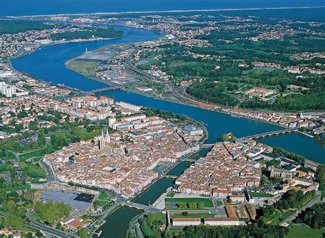 ADOUR MAINS à Bayonne