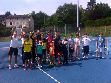 AMPLEPUIS (TENNIS CLUB) à Amplepuis