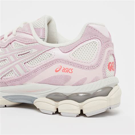 ASICS à Coquelles