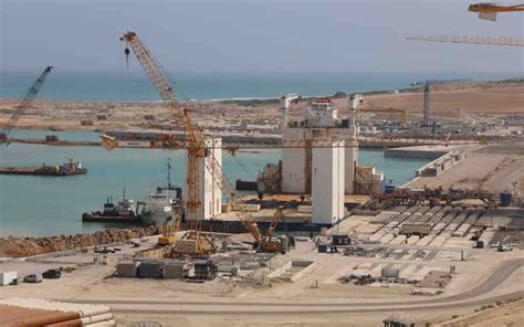 AYBAT CONSTRUCTION à Port