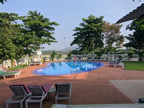 Aastha Escape Resort and Apartment Hotel